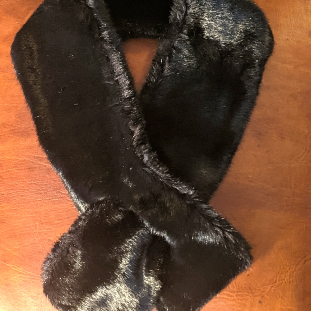 Faux fur scarf